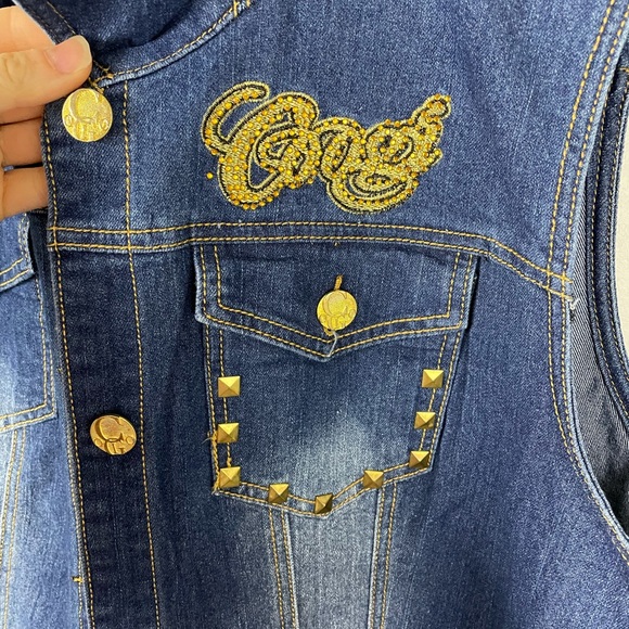 Coogi Denim Vest - Picture 2 of 5